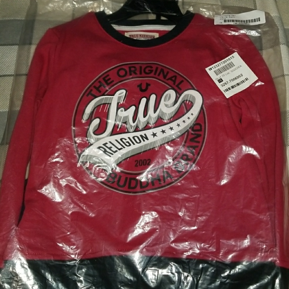 True religion outfit shirt and jeans